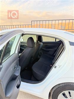 نیسان سێنترا